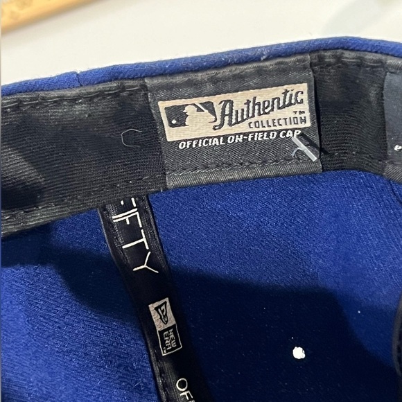 Chicago Cubs Authentic On-Field New Era Size 7 Fleece Navy Red Retro Hat MLB - Picture 8 of 8